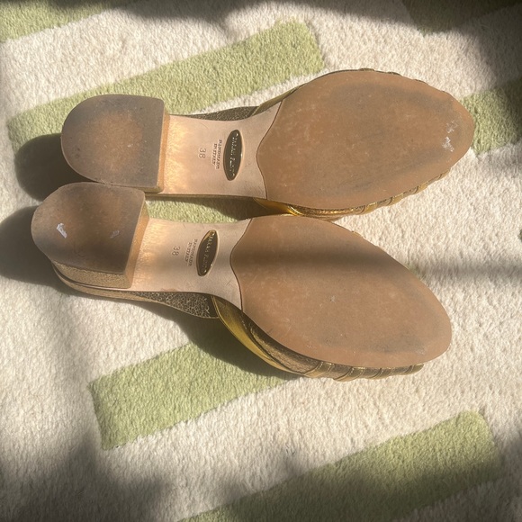 Sarah Flint Gold Heel Mules - Picture 8 of 10